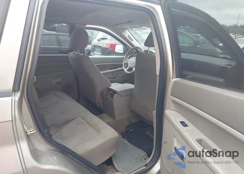 2005 Jeep Grand Cherokee Laredo z USA, uszkodzony, nr VIN 1J4GR48K35C556188